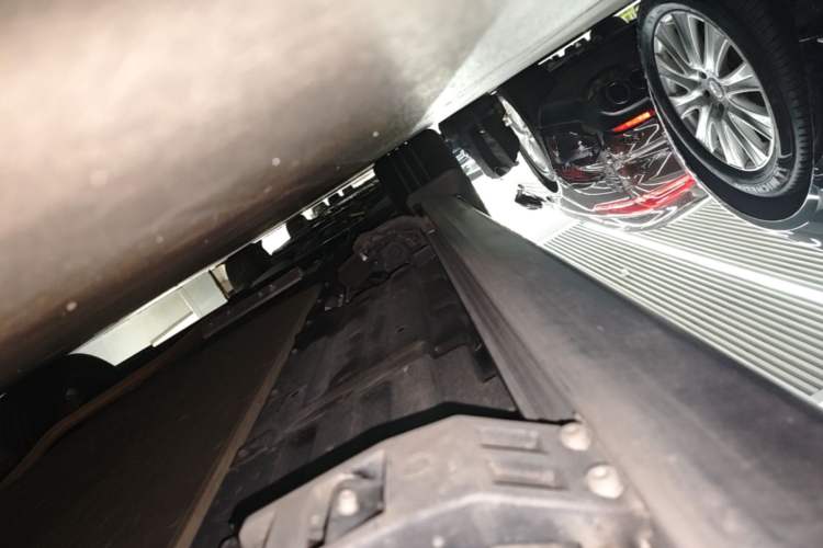 Used Li Auto L8 2023 Max model Left Side Sill