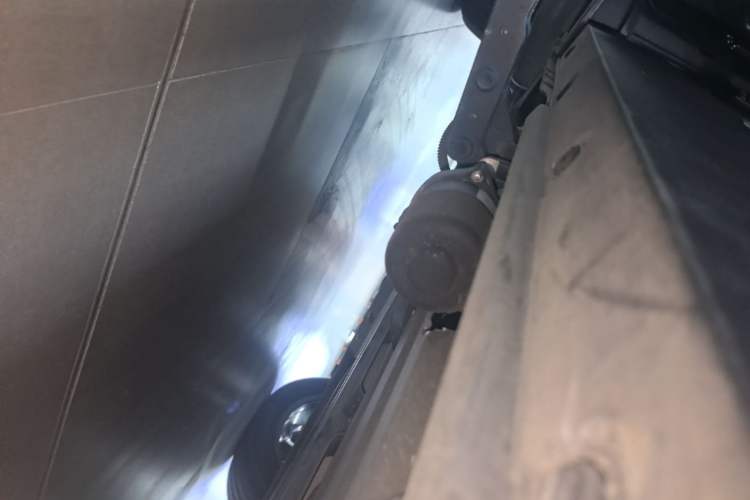 Used Li Auto L8 2023 Pro Model Left Side Sill