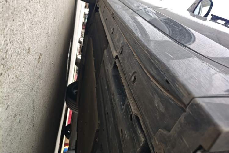 Used Li Auto L8 2023 Pro Model Left Side Sill