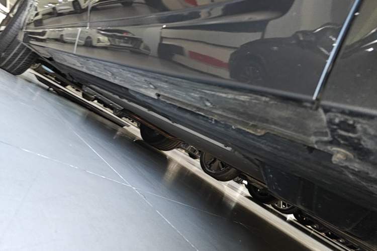 Used Li Auto L8 2023 Pro Model Left Side Sill