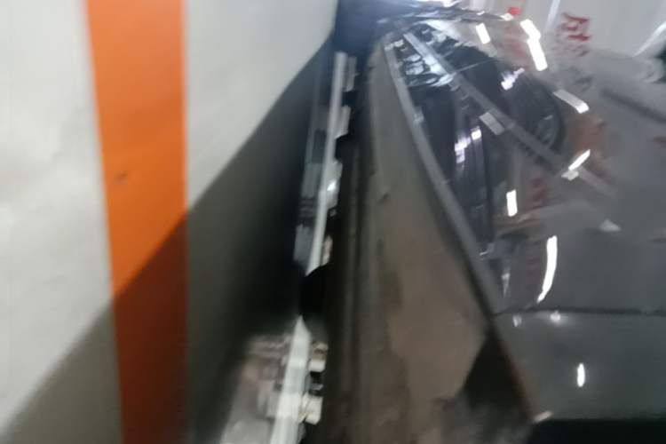 Used Li Auto L8 2023 Pro Model Left Side Sill