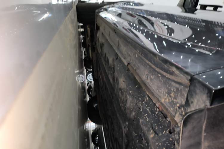 Used Li Auto L8 2023 Pro Model Left Side Sill