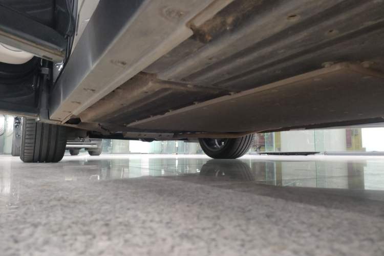 Used Li Auto L8 2023 Max model Left Side Sill