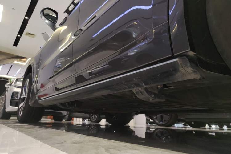 Used Li Auto L8 2023 Pro Model Left Side Sill