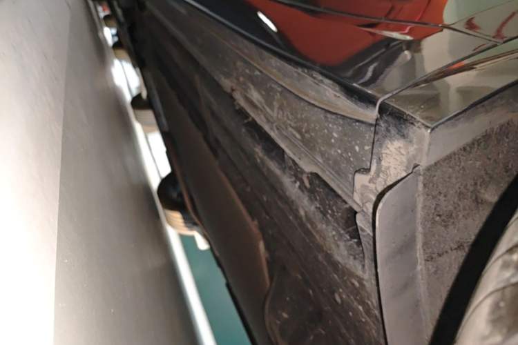 Used Li Auto L8 2023 Pro Model Left Side Sill