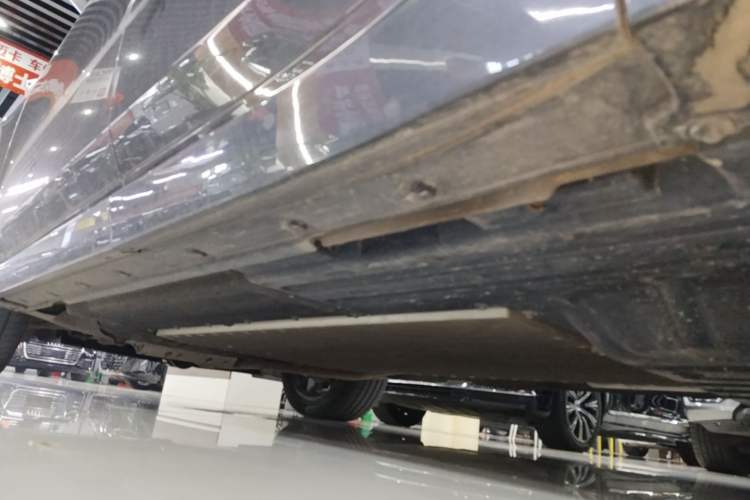 Used Li Auto L8 2023 Air model Left Side Sill