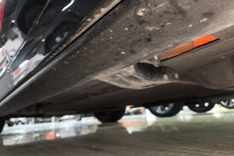 Used Li Auto L8 2023 Pro Model Left Side Sill