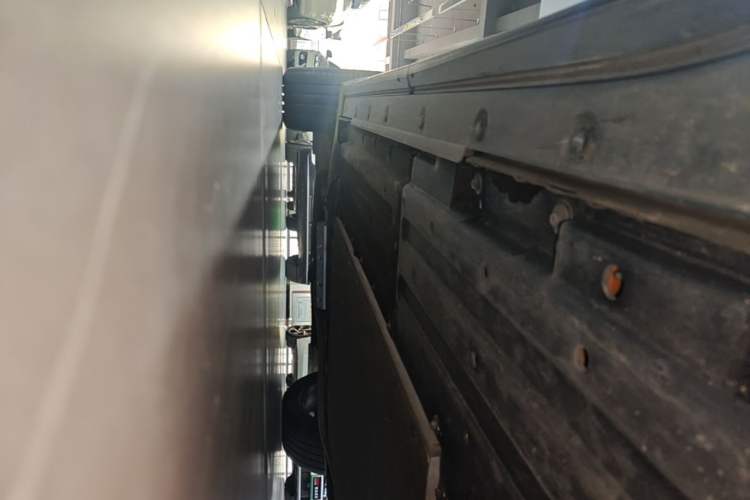Used Li Auto L8 2023 Pro Model Left Side Sill