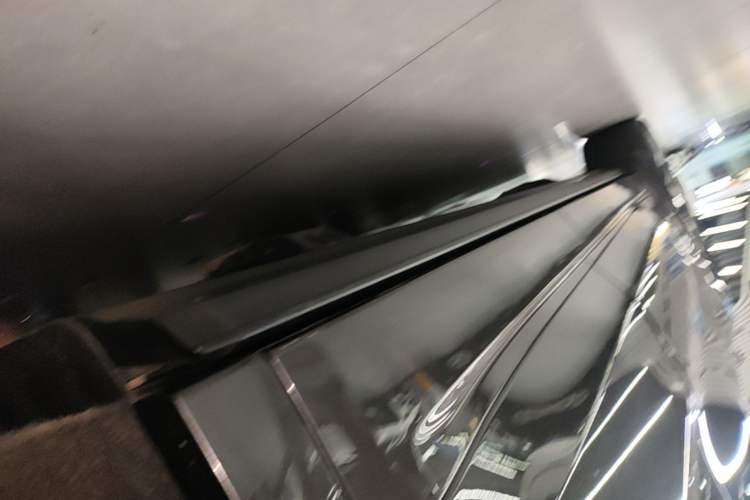 Used Li Auto L8 2023 Max model Left Side Sill