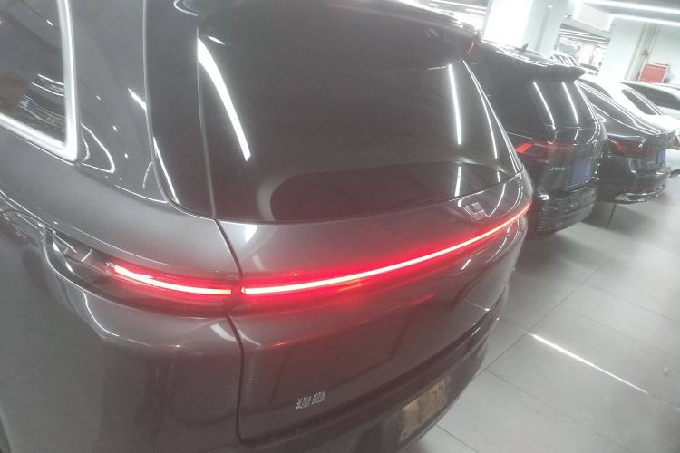 Used Li Auto L8 2023 Pro Model Rear