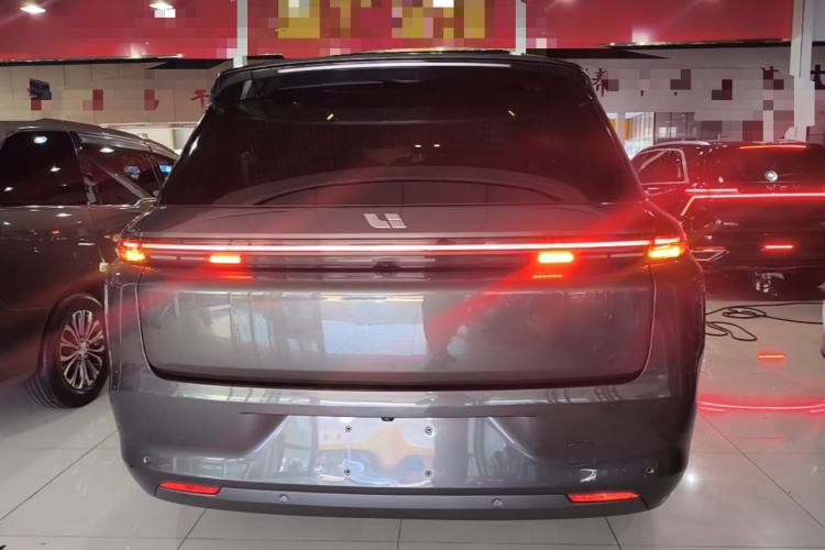 Used Li Auto L8 2023 Pro Model Rear