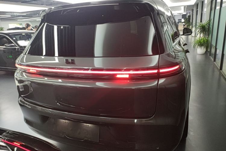 Used Li Auto L8 2023 Pro Model Rear