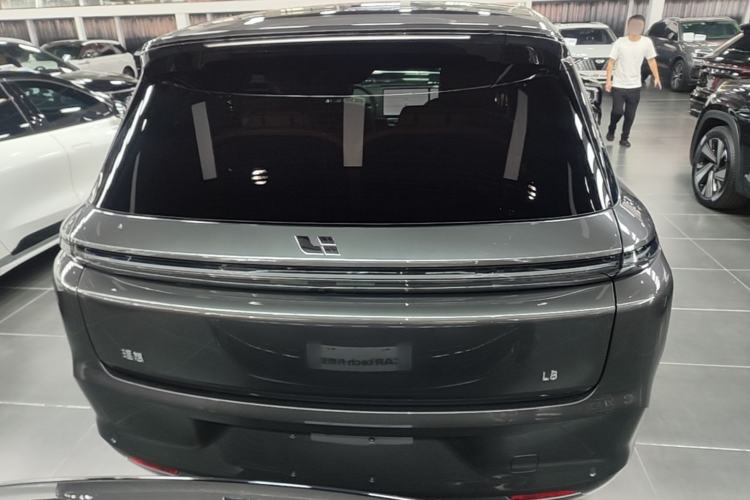 Used Li Auto L8 2023 Pro Model Rear