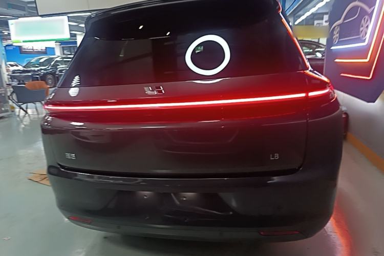 Used Li Auto L8 2023 Pro Model Rear