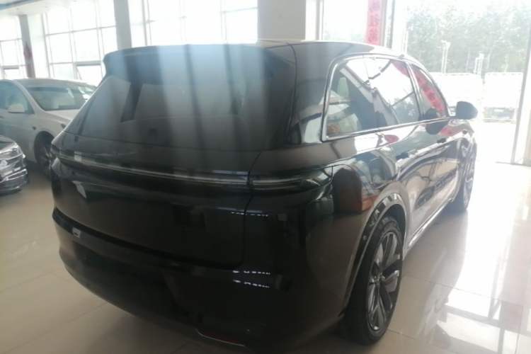 Used Li Auto L8 2023 Pro Model Rear Right 45 Deg