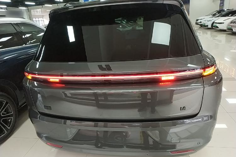 Used Li Auto L8 2023 Pro Model Rear
