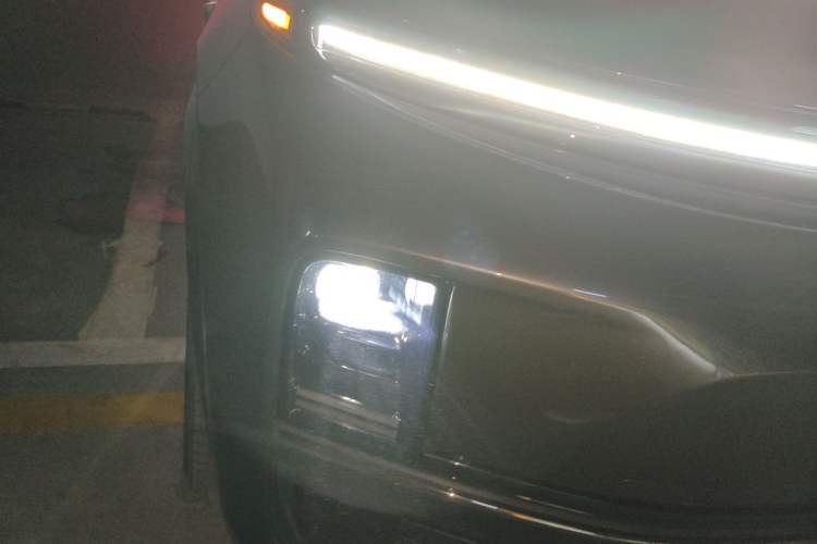 Used Li Auto L8 2023 Pro Model Right Front Headlight