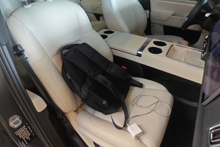 Used Li Auto L8 2023 Max model Right Front Seat