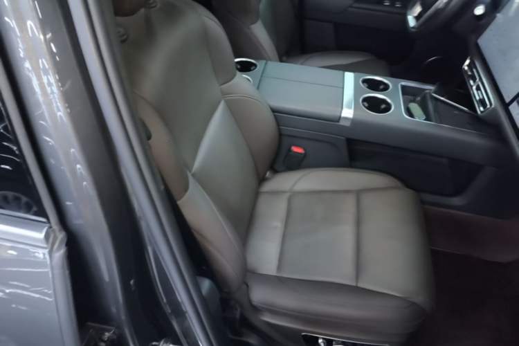 Used Li Auto L8 2023 Pro Model Right Front Seat