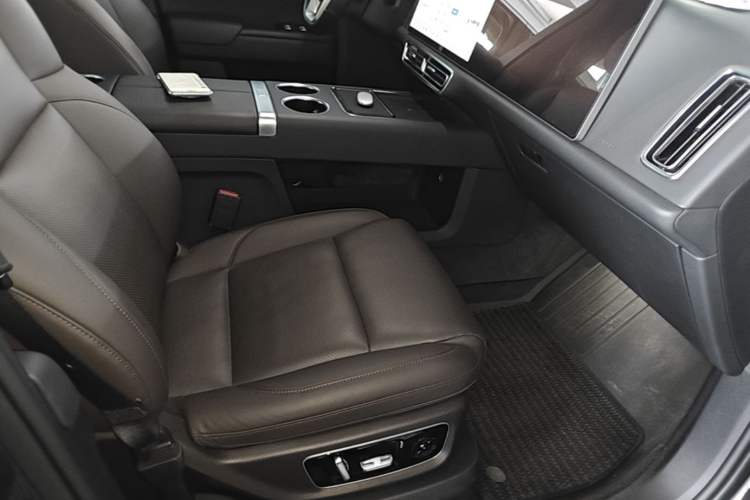 Used Li Auto L8 2023 Air model Right Front Seat