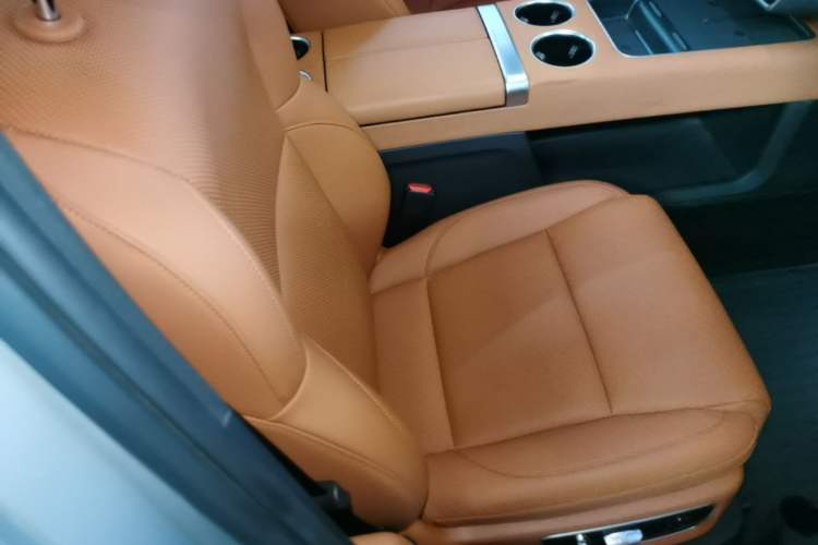 Used Li Auto L8 2023 Pro Model Right Front Seat