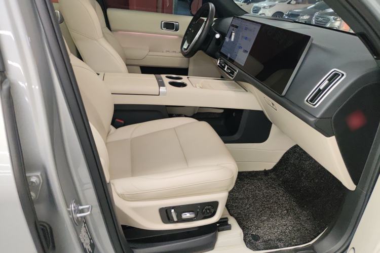 Used Li Auto L8 2023 Pro Model Right Front Seat