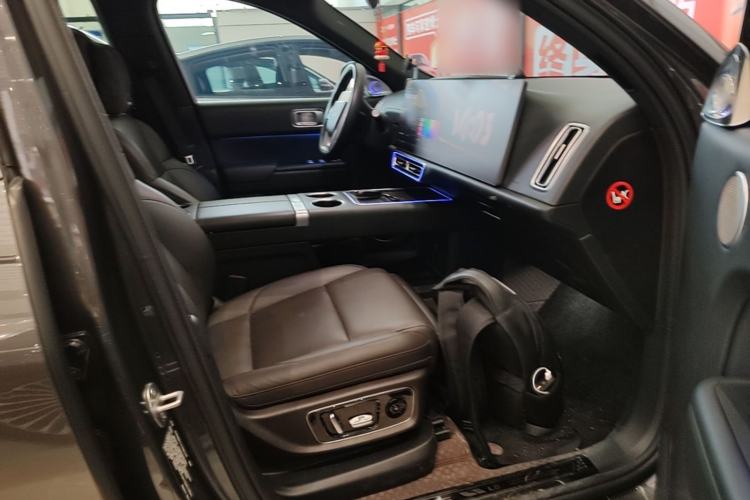 Used Li Auto L8 2023 Pro Model Right Front Seat