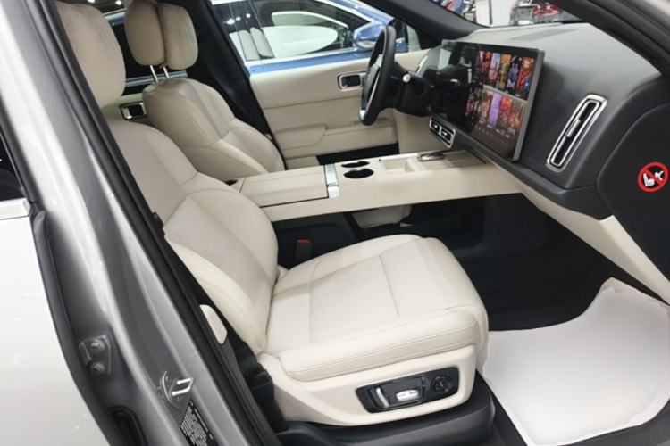 Used Li Auto L8 2023 Max model Right Front Seat
