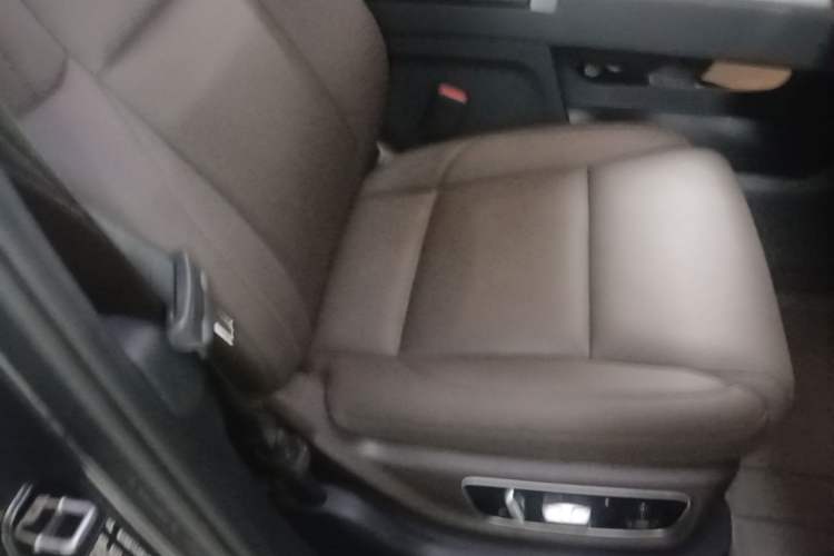 Used Li Auto L8 2023 Pro Model Right Front Seat