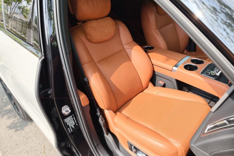 Used Li Auto L8 2023 Pro Model Right Front Seat