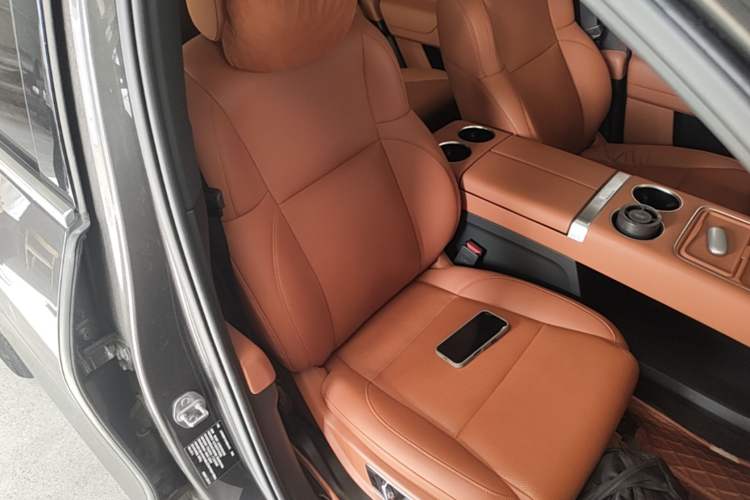Used Li Auto L8 2023 Pro Model Right Front Seat