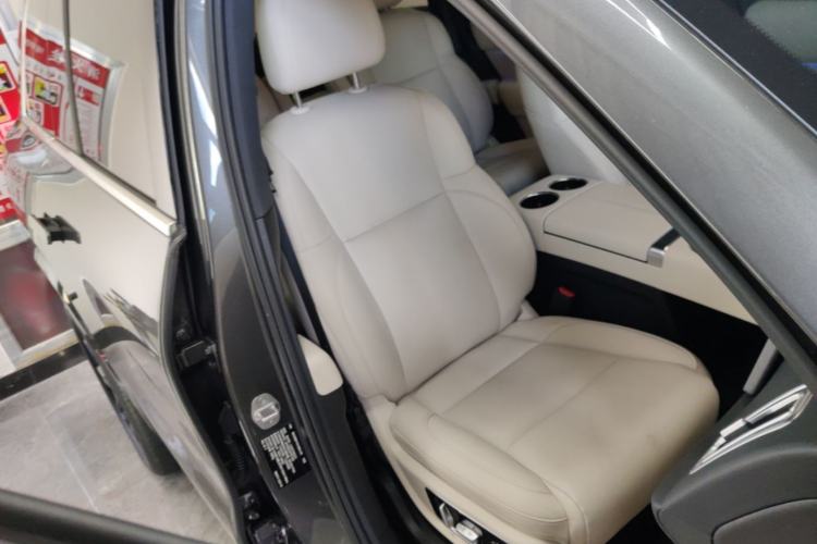 Used Li Auto L8 2023 Max model Right Front Seat