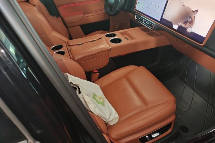 Used Li Auto L8 2023 Pro Model Right Front Seat