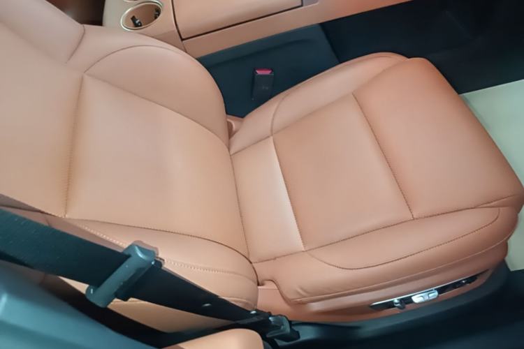 Used Li Auto L8 2023 Pro Model Right Front Seat