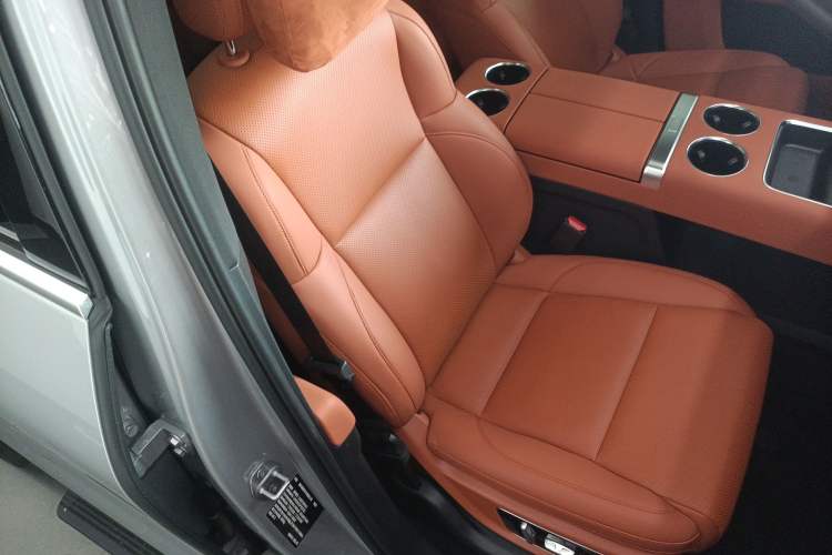 Used Li Auto L8 2023 Pro Model Right Front Seat