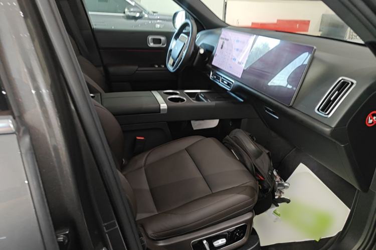 Used Li Auto L8 2023 Pro Model Right Front Seat