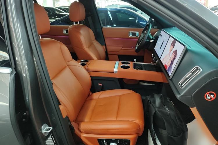 Used Li Auto L8 2023 Pro Model Right Front Seat