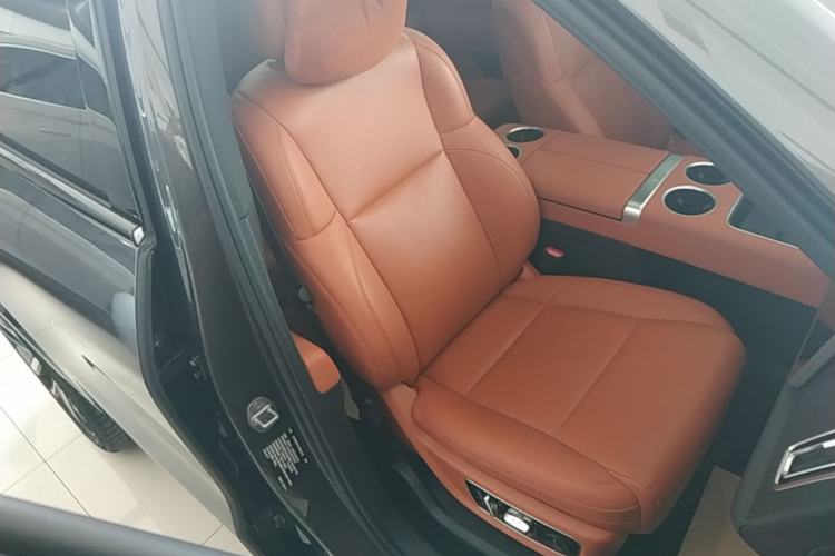 Used Li Auto L8 2023 Pro Model Right Front Seat