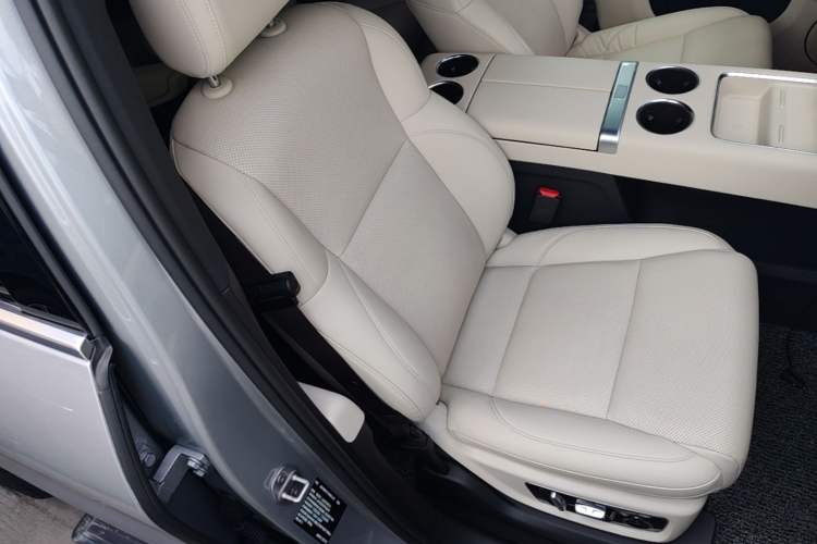 Used Li Auto L8 2023 Pro Model Right Front Seat