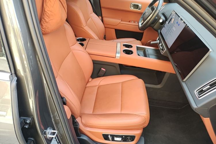 Used Li Auto L8 2023 Pro Model Right Front Seat