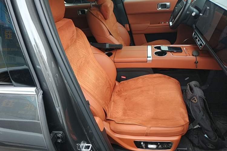 Used Li Auto L8 2023 Pro Model Right Front Seat