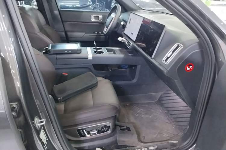 Used Li Auto L8 2023 Air model Right Front Seat
