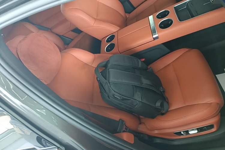 Used Li Auto L8 2023 Pro Model Right Front Seat