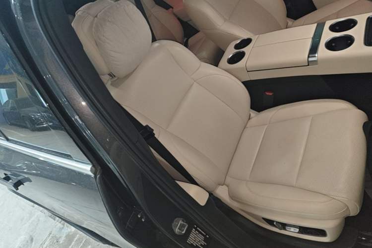 Used Li Auto L8 2023 Pro Model Right Front Seat