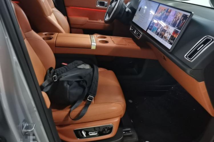 Used Li Auto L8 2023 Pro Model Right Front Seat