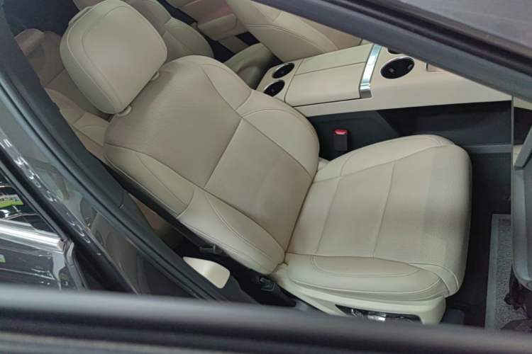 Used Li Auto L8 2023 Air model Right Front Seat