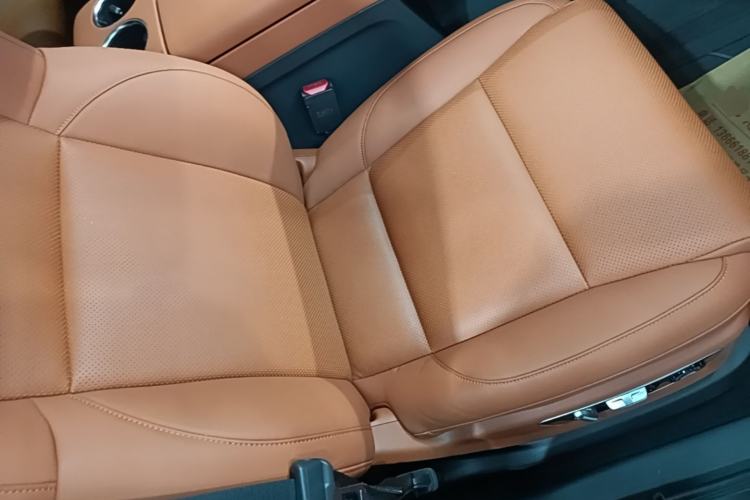 Used Li Auto L8 2023 Pro Model Right Front Seat