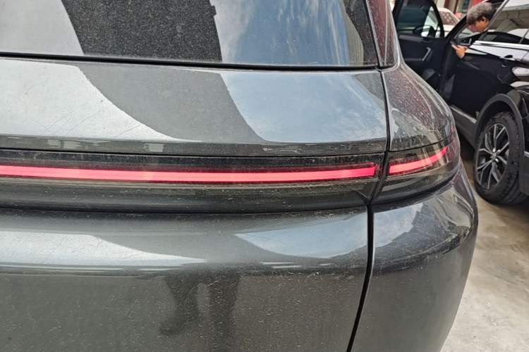 Used Li Auto L8 2023 Pro Model Right Rear Taillight