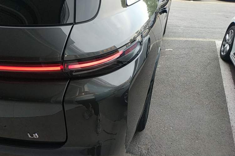 Used Li Auto L8 2023 Pro Model Right Rear Taillight