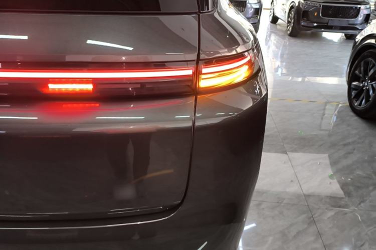 Used Li Auto L8 2023 Air model Right Rear Taillight